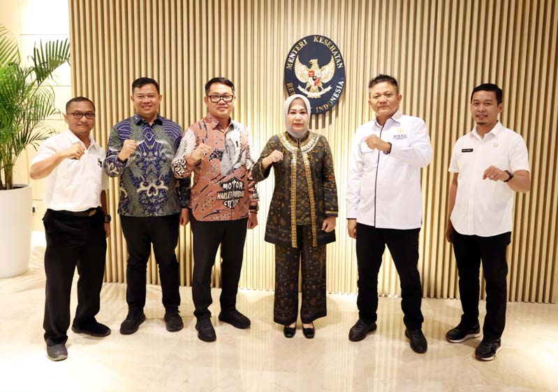 Mandat Layanan Arpusda OKU Timur